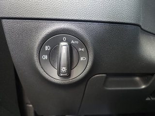 Skoda Karoq 1,5TSI DSG 4*J.Gar/aAHK/Kamera/Kessy/Winterp.  ** - bilder 18