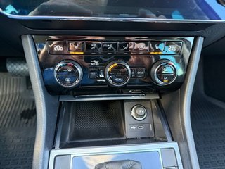 Skoda Superb Combi 1,5TSI DSG Navi/Kamera/el.Klappe/Kessy         ** - bilder 22