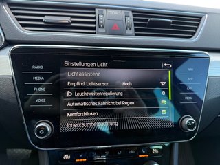 Skoda Superb Combi 1,5TSI DSG Navi/Kamera/el.Klappe/Kessy         ** - bilder 34