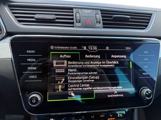 Skoda Superb Combi 1,5TSI DSG Navi/Kamera/el.Klappe/Kessy         ** - bilder 41