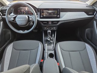 Skoda Kamiq Selection 1,5TSI DSG AHK/Kamera/LED/Kessy/Winterp.  ** - foto 6