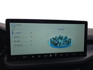 Ford Kuga ST-Line 1,5 186PS Aut.5*J.Gar/LED/Navi/Winterp.    ** - bilder 27