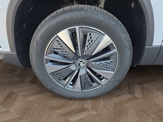 Skoda Karoq 1,5TSI DSG 4*J.Gar/aAHK/Kamera/Kessy/Winterp.  ** - foto 9