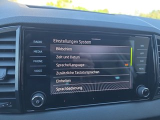 Skoda Karoq 1,5TSI DSG 4*J.Gar/aAHK/Kamera/Kessy/Winterp.  ** - foto 42
