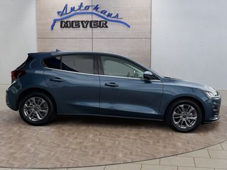 Ford Focus Titanium 1,0 125PS LED/Navi/Alu/Winterp.   ** - foto 1