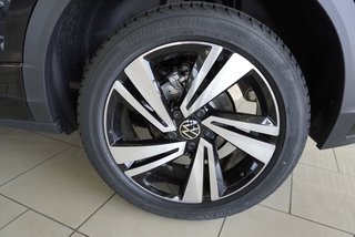Volkswagen T-Roc R-Line 1,5TSI DSG UPE=45500 Euro    ** - bilder 26