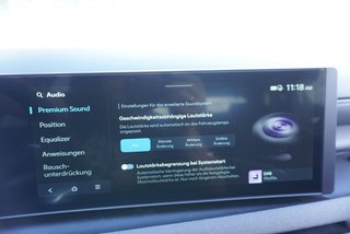 Hyundai TUCSON 1.6 T-GDI DCT Pano/Matrix/Keyless/el.Klappe   ** - bilder 35
