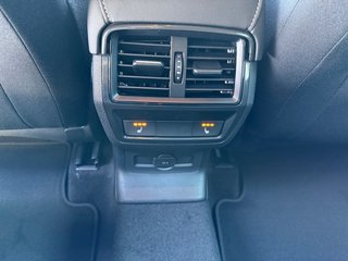 Skoda Karoq 1,5TSI DSG aAHK/Navi/Kamera/LED/ACC/Winterp.   ** - foto 17