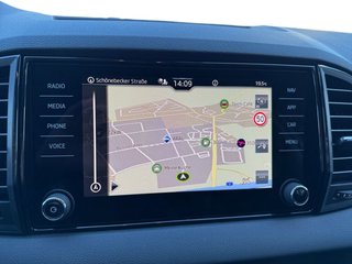 Skoda Karoq 1,5TSI DSG aAHK/Navi/Kamera/LED/ACC/Winterp.   ** - foto 29