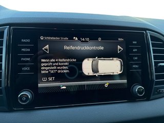 Skoda Karoq 1,5TSI DSG aAHK/Navi/Kamera/LED/ACC/Winterp.   ** - foto 35