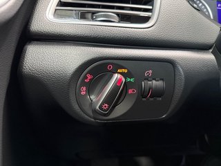 Audi Q3 2.0TDI 184PS Quattro aAHK/8*Alu/Navi/BI-Xenon - bilder 15