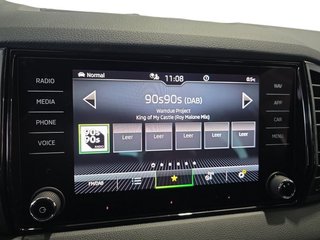 Skoda Karoq Sportline 1,5TSI DSG 4*J.Gar/aAHK/Matrix/Navi  ** - foto 25