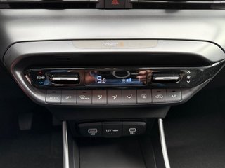 Hyundai i20 1.0 T-GDI Navi/Kamera/LED/Winterp.  ** - foto 17