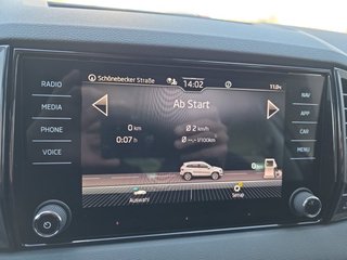 Skoda Karoq 1,5TSI DSG aAHK/Navi/Kamera/LED/ACC/Winterp.   ** - bilder 29