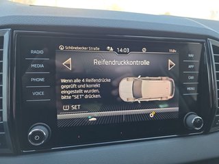 Skoda Karoq 1,5TSI DSG aAHK/Navi/Kamera/LED/ACC/Winterp.   ** - bilder 33