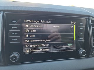 Skoda Karoq 1,5TSI DSG aAHK/Navi/Kamera/LED/ACC/Winterp.   ** - bilder 34