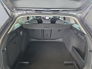 Skoda Superb Combi 2,0TDI DSG Navi/DCC/ACC/Kamera/Sitzhz.   ** - foto 12