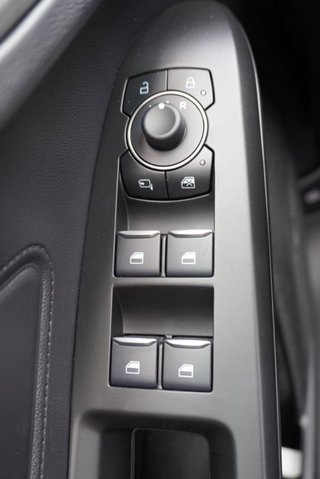 Ford Focus Titanium X 1,0 125PS LED/Navi/Kamera/Keyless   ** - bilder 20