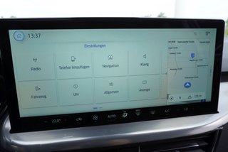 Ford Focus Titanium X 1,0 125PS LED/Navi/Kamera/Keyless   ** - bilder 34