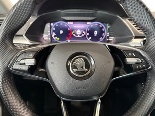Skoda Superb Combi 1,5TSI DSG Navi/Kamera/el.Klappe/Kessy         ** - foto 31