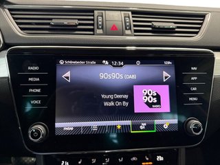 Skoda Superb Combi 1,5TSI DSG Navi/Kamera/el.Klappe/Kessy         ** - bilder 44