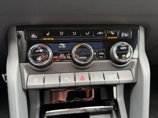 Skoda Karoq Sportline 1,5TSI DSG 4*J.Gar/Pano/aAHK/Matrix/Navi    ** - foto 21