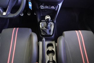 Opel Corsa GS Line 1,2 100PS Kamera/Temp/LED/Klimaaut. - bilder 16