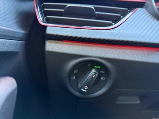 Skoda Kamiq Monte Carlo 1,5TSI DSG 4*J.Gar/18*Alu/el.Klappe - bilder 17