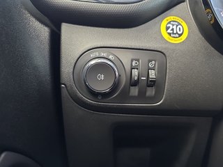 Opel Crossland X 1.2T 110PS Voll-LED/Winterp/WR+SR - bilder 14