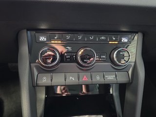 Skoda Karoq 1,5TSI DSG aAHK/ACC/Kamera/Winterp.       ** - bilder 19