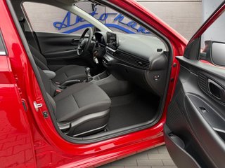 Hyundai i20 1.0 T-GDI Navi/Kamera/LED/Winterp.  ** - foto 12