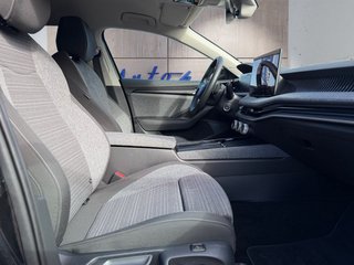 Skoda Superb Combi 2,0TDI DSG Navi/DCC/ACC/Kamera/Sitzhz.  ** - bilder 10