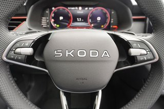 Skoda Kamiq Monte Carlo 1,5TSI DSG aAHK/Matrix/el.Klappe/Kessy  ** - bilder 14