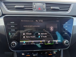 Skoda Superb Combi 1,5TSI DSG Navi/Kamera/el.Klappe/Kessy         ** - bilder 25