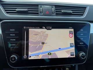 Skoda Superb Combi 1,5TSI DSG Navi/Kamera/el.Klappe/Kessy         ** - bilder 27