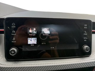 Skoda Kamiq Monte Carlo 1,5TSI DSG 4*J.Gar/18*Alu/Pano/Kamera  ** - bilder 29