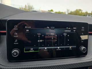 Skoda Kamiq Monte Carlo 1,5TSI DSG AHK/Matrix/el.Klappe         ** - bilder 45