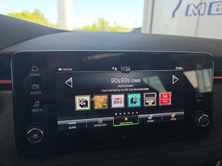 Skoda Kamiq Monte Carlo 1,5TSI DSG AHK/Matrix/el.Klappe - foto 27