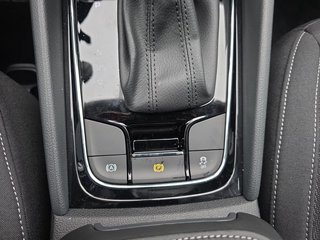 Skoda Karoq 1,5TSI DSG aAHK/Navi/Kamera/LED/ACC/Winterp.   ** - bilder 21