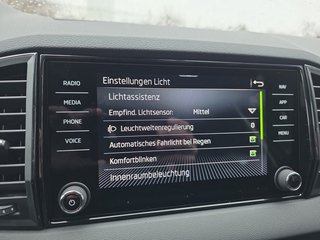 Skoda Karoq 1,5TSI DSG aAHK/Navi/Kamera/LED/ACC/Winterp.   ** - bilder 35