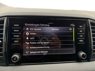 Skoda Karoq Sportline 1,5TSI DSG 4*J.Gar/Pano/aAHK/Matrix/Navi - foto 33