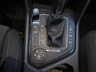 Volkswagen Tiguan R-Line 2,0TSI 4Motion AHK/8*Alu/Navi/Easy Open - foto 23