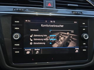 Volkswagen Tiguan R-Line 2,0TSI 4Motion AHK/8*Alu/Navi/Easy Open - foto 33