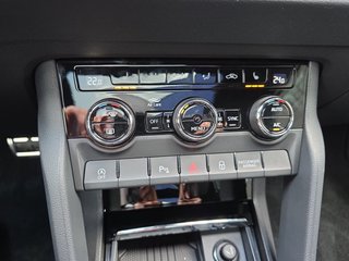 Skoda Karoq Sportline 1,5TSI DSG 4*J.Gar/Pano/aAHK/Matrix/Navi    ** - bilder 25