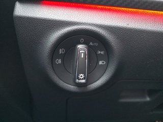 Skoda Kamiq Monte Carlo 1,5TSI DSG 4*J.Gar/AHK/18*Alu/el.Klappe  ** - bilder 21