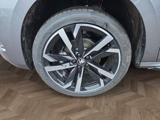 Skoda Kamiq Monte Carlo 1,5TSI DSG 4*J.Gar/AHK/18*Alu/el.Klappe - bilder 11