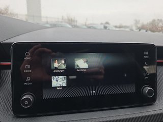 Skoda Kamiq Monte Carlo 1,5TSI DSG 4*J.Gar/AHK/18*Alu/el.Klappe - bilder 35