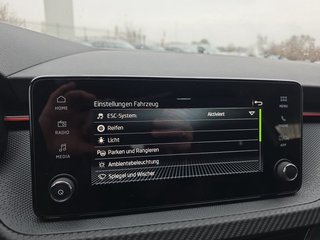 Skoda Kamiq Monte Carlo 1,5TSI DSG 4*J.Gar/AHK/18*Alu/el.Klappe - bilder 42