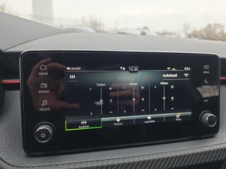 Skoda Kamiq Monte Carlo 1,5TSI DSG 4*J.Gar/AHK/18*Alu/el.Klappe - bilder 43