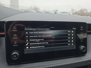 Skoda Kamiq Monte Carlo 1,5TSI DSG 4*J.Gar/AHK/18*Alu/el.Klappe - bilder 45